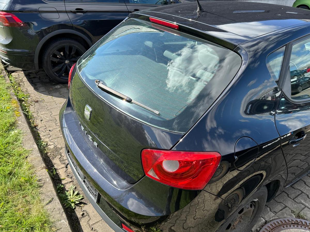 Seat Ibiza 6J original Heckklappe mit Scheibe LC9Z Black Magic Perl Rohbau BJ09